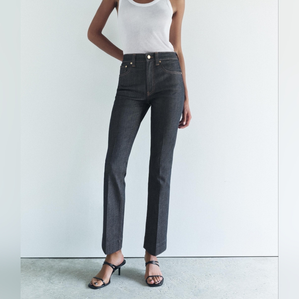 NWOT Zara Cropped Flare Higj-Waisted Jeans
